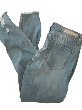 Cello Light Blue Ankle Crop Jeans with Frayed Hem